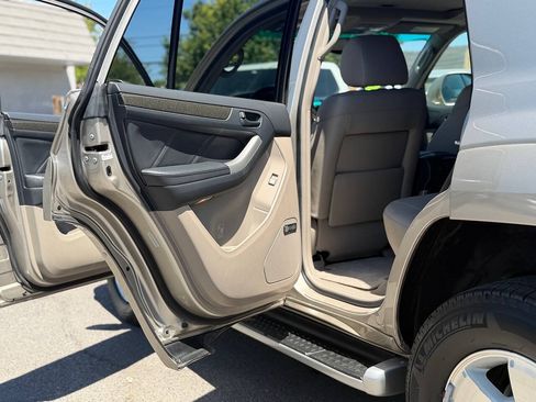 Used 2004 Toyota 4Runner Limited AWD/4WD image 85
