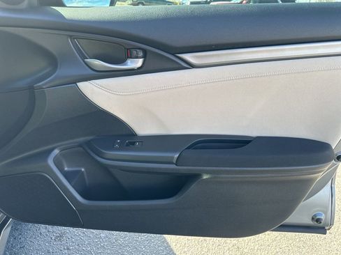 Used 2018 Honda Civic EX image 33