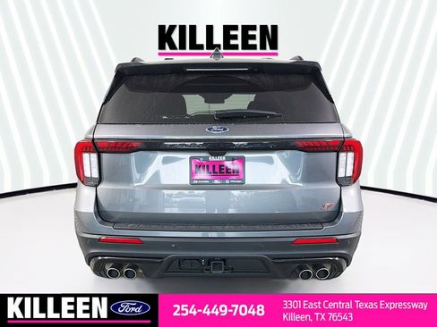 Used 2025 Ford Explorer ST AWD/4WD image 7