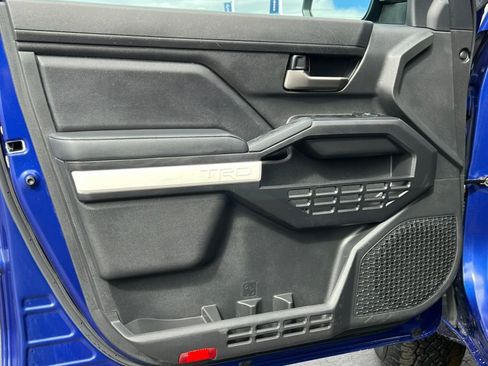 Used 2024 Toyota Tacoma TRD Off-Road image 13