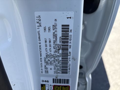 Used 2024 Toyota Tacoma TRD Off-Road image 35