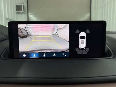Used 2023 Acura MDX w/ Technology Package FWD image 16