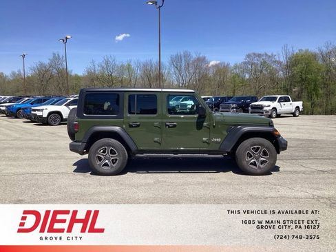 Used 2021 Jeep Wrangler Unlimited Sport AWD/4WD image 8