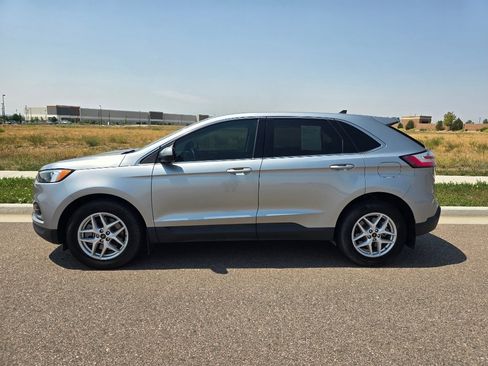 Used 2024 Ford Edge SEL w/ Class II Trailer Tow Package AWD/4WD image 2