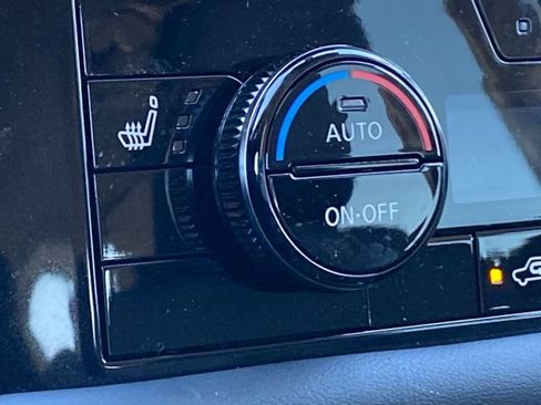 New 2025 Nissan Pathfinder SV image 22