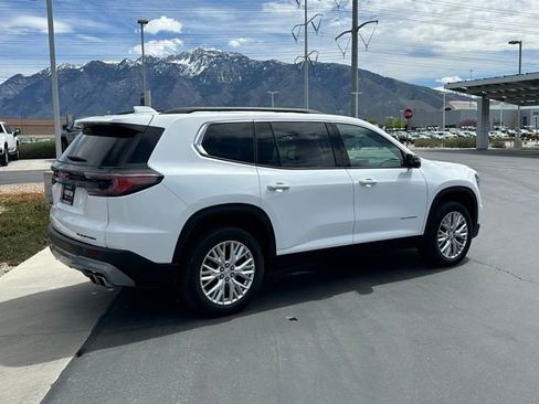 Certified 2024 GMC Acadia Elevation AWD/4WD image 25