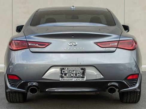 Used 2017 INFINITI Q60 2.0t w/ Moonroof Package image 4