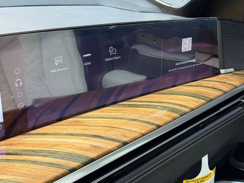 Certified 2025 Cadillac Escalade Sport Platinum w/ LPO, ONYX Package image 38