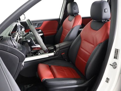 Used 2022 Mercedes-Benz GLB 35 AMG 4MATIC image 29