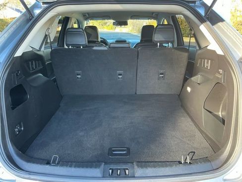 Used 2023 Ford Edge SEL image 18