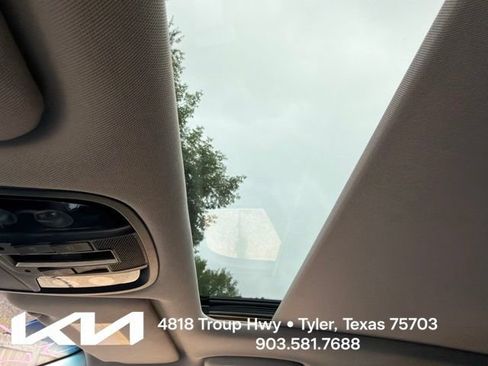 Used 2020 Kia Sorento EX FWD image 24