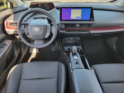 Used 2026 Toyota Prius Plug-In Hybrid FWD image 6