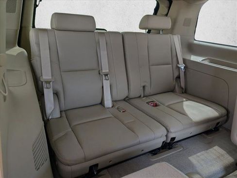 Used 2009 Cadillac Escalade AWD image 24