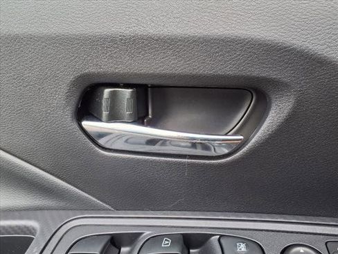 New 2025 Nissan Versa SV w/ Trunk Package image 19