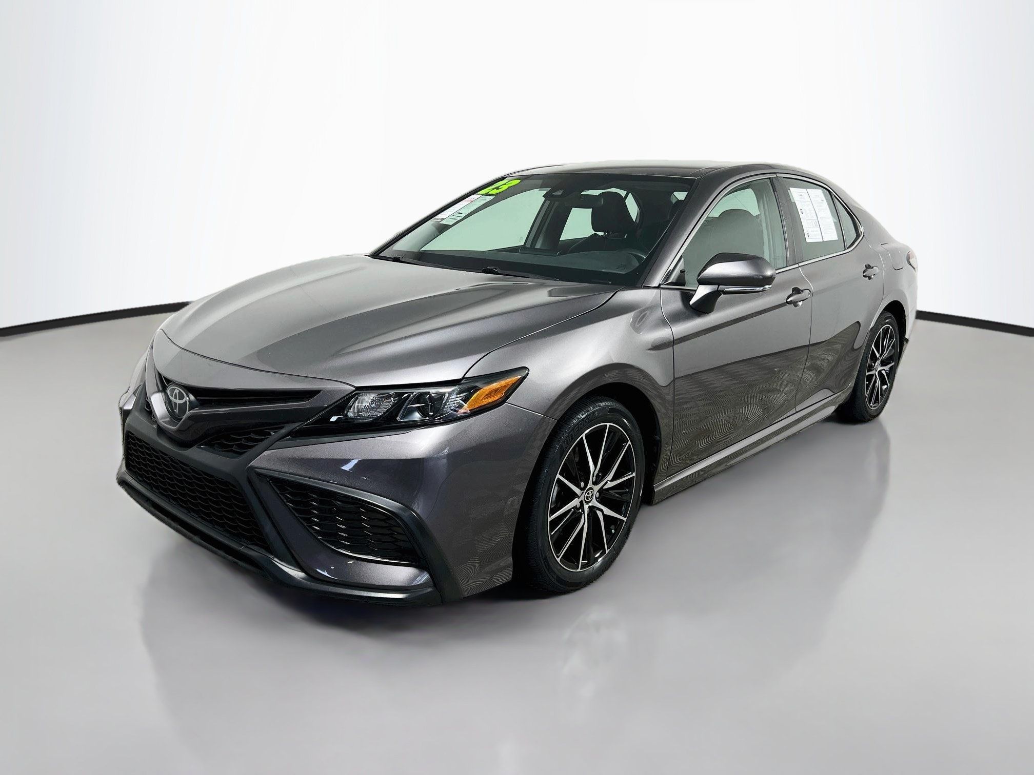 Used 2023 Toyota Camry SE FWD image 10