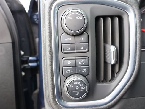 Used 2021 Chevrolet Silverado 3500 LTZ w/ LTZ Convenience Package image 13