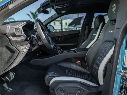 Used 2023 Lamborghini Urus Performante image 22