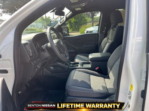 Used 2026 Nissan Frontier SV w/ SV Convenience Package RWD image 11