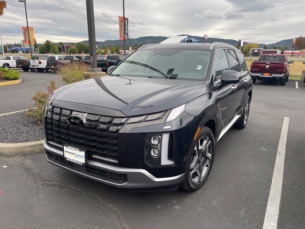 Used 2024 Hyundai Palisade Limited AWD/4WD image 1
