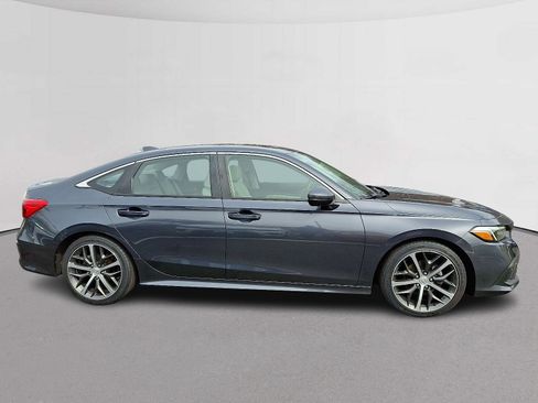 Used 2022 Honda Civic Touring image 12