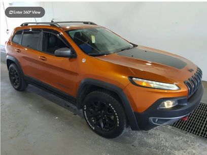 Used 2015 Jeep Cherokee Trailhawk w/ Comfort/Convenience Group