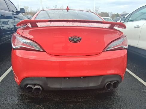 Used 2013 Hyundai Genesis 3.8 RWD image 9