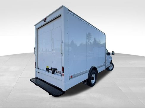 New 2025 Ford E-350 and Econoline 350 Super Duty w/ Power Equipment Group image 5