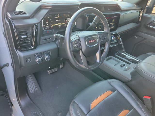 Used 2024 GMC Sierra 2500 AT4 w/ AT4 Preferred Package AWD/4WD image 9