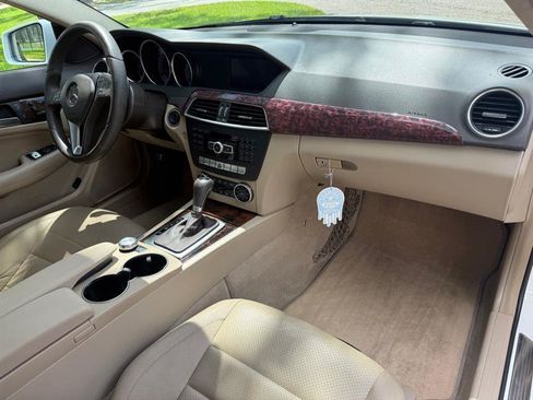Used 2014 Mercedes-Benz C 250 Coupe image 17