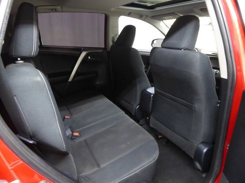 Used 2016 Toyota RAV4 XLE AWD/4WD image 27