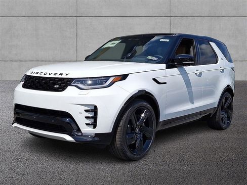 New 2025 Land Rover Discovery Dynamic SE image 1