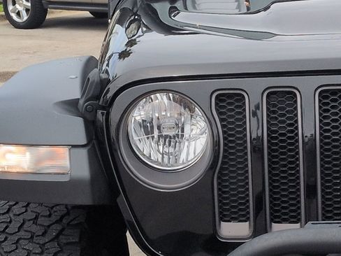 Used 2021 Jeep Wrangler Unlimited Rubicon w/ Safety Group AWD/4WD image 9