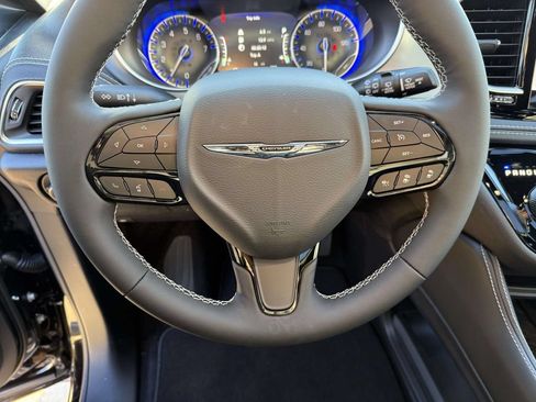 New 2026 Chrysler Pacifica Limited w/ S Appearance Package AWD/4WD image 21