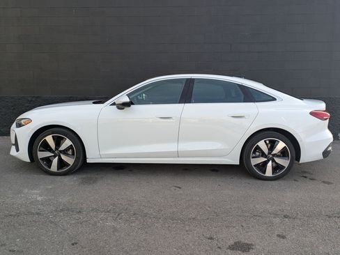 Used 2025 Audi A5 2.0T Premium Plus w/ Premium Plus image 8