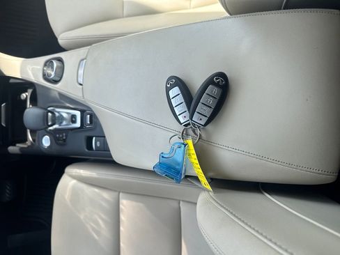 Used 2019 INFINITI QX50 Luxe image 28