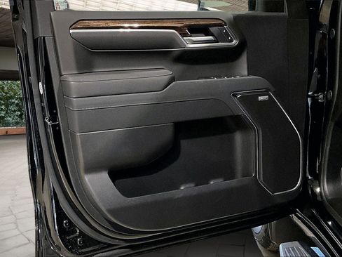 New 2026 GMC Sierra 1500 Elevation w/ Elevation Premium Package AWD/4WD image 10