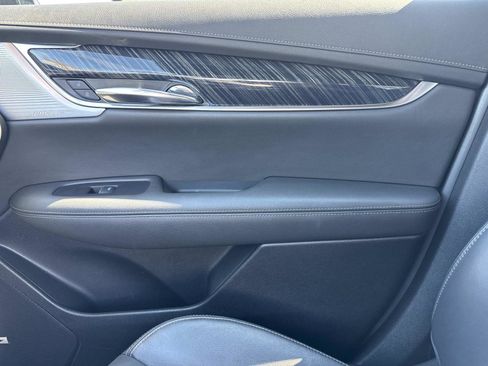 Certified 2025 Cadillac XT6 Premium Luxury image 23