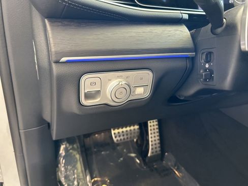 Used 2025 Mercedes-Benz GLS 450 4MATIC w/ AMG Line Exterior image 50