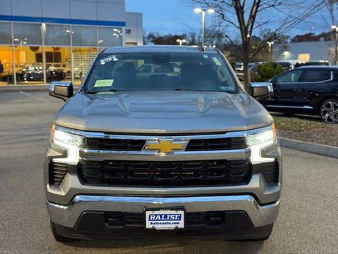 Used 2023 Chevrolet Silverado 1500 LT image 2
