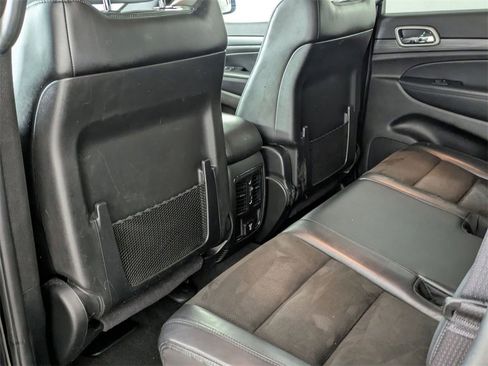 Used 2021 Jeep Grand Cherokee Laredo X image 28