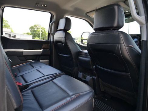 Used 2024 Ford F350 Lariat w/ FX4 Off-Road Package AWD/4WD image 40