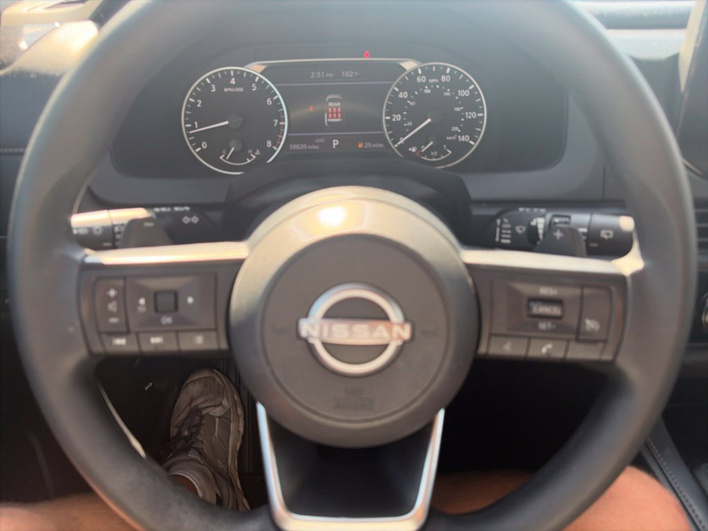 Used 2025 Nissan Pathfinder S AWD/4WD image 21