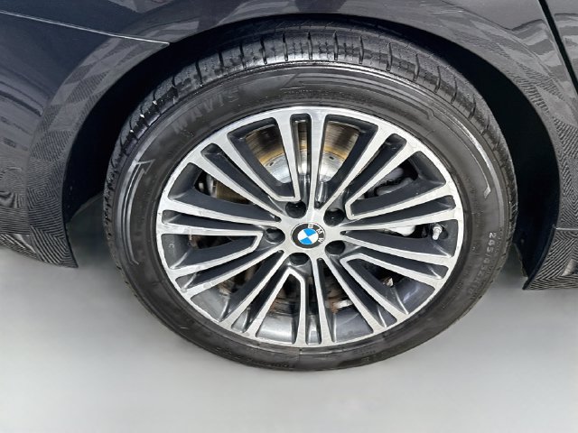 Used 2019 BMW 530i xDrive AWD/4WD image 32
