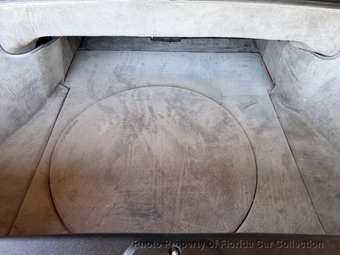 Used 1990 Cadillac Allante FWD image 60