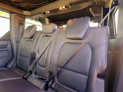 New 2025 Ford Bronco Outer Banks image 36