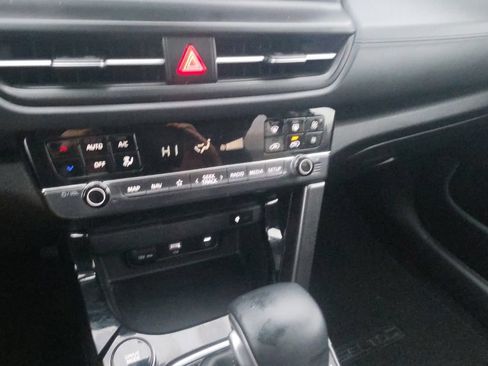 Used 2025 Kia Seltos EX w/ EX Sunroof Package FWD image 20