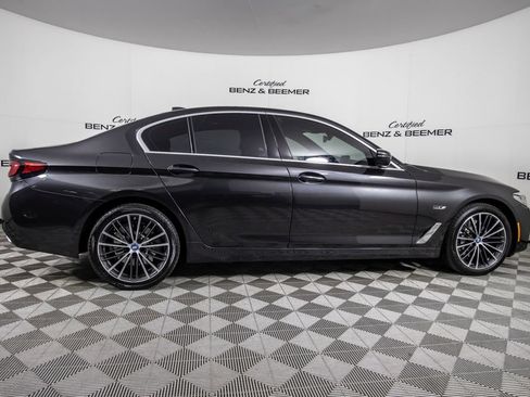 Used 2023 BMW 530e w/ Convenience Package RWD image 4