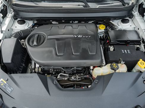 Used 2019 Jeep Cherokee Limited AWD/4WD image 20