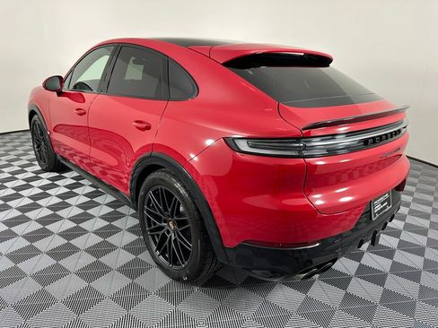 Certified 2026 Porsche Cayenne GTS AWD/4WD image 3