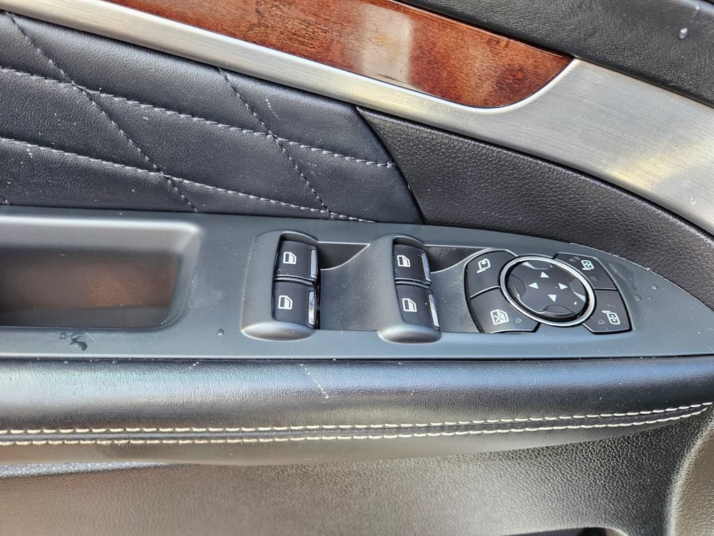 Used 2016 Ford Explorer Platinum AWD/4WD image 27